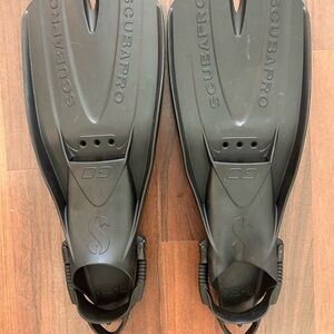 Black Diving Fins